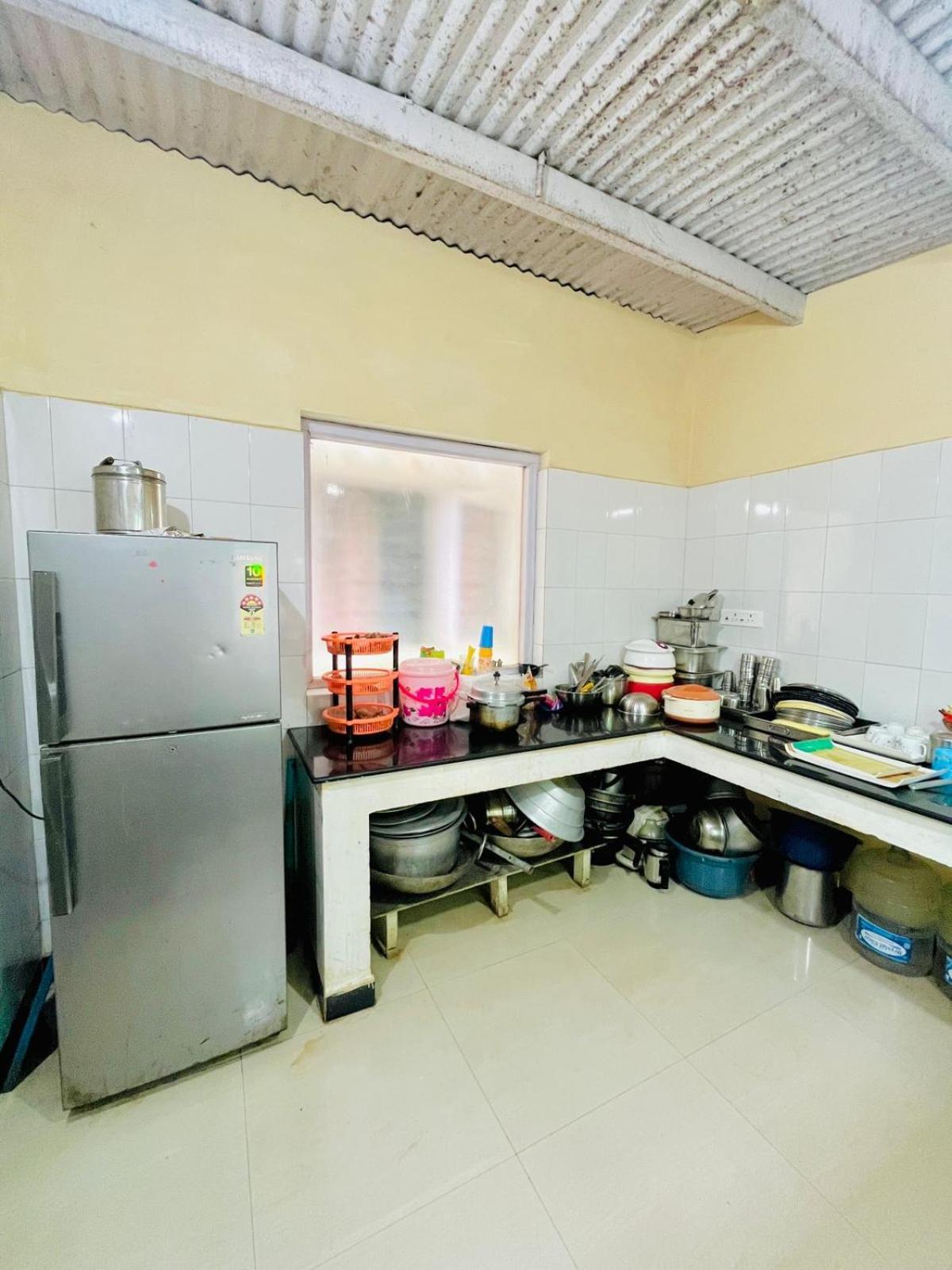 Nilgiris Inn Котагири Екстериор снимка