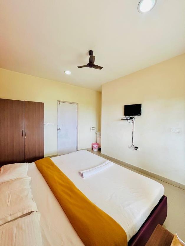 Nilgiris Inn Котагири Екстериор снимка
