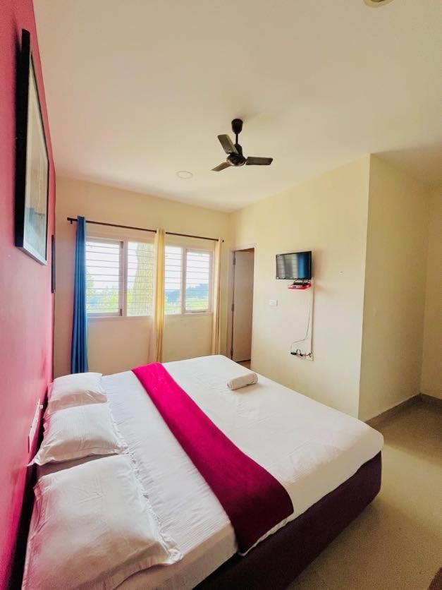 Nilgiris Inn Котагири Екстериор снимка