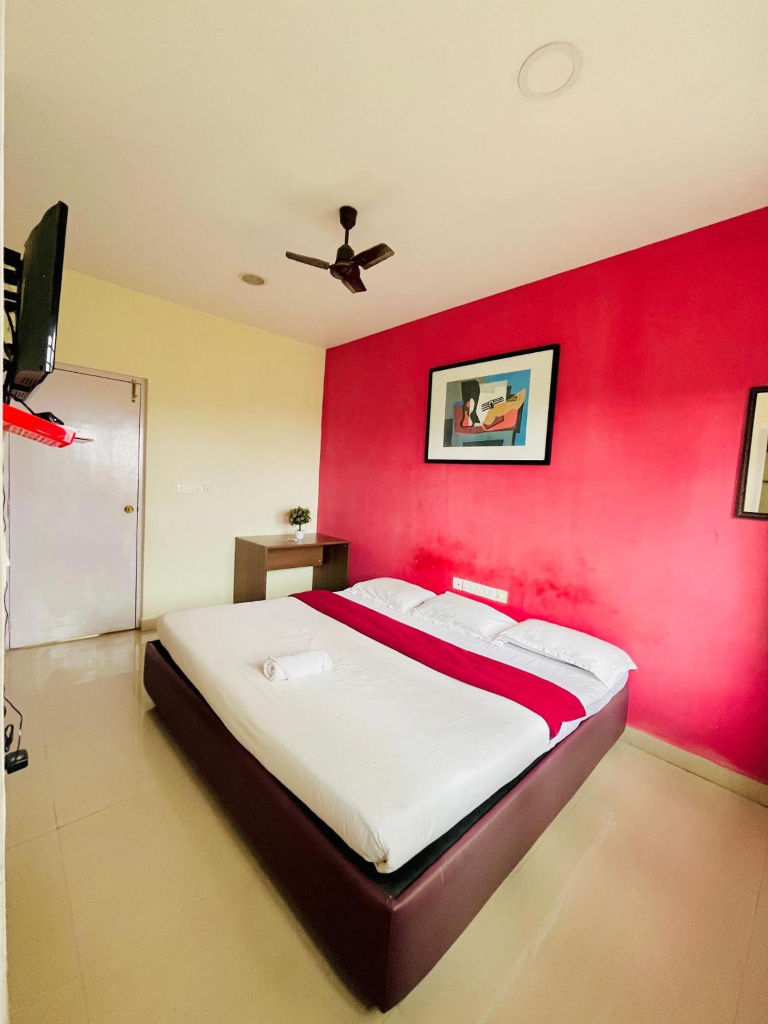 Nilgiris Inn Котагири Екстериор снимка